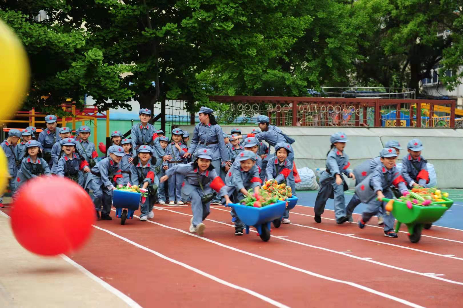 8.  支援前线运军粮.jpg