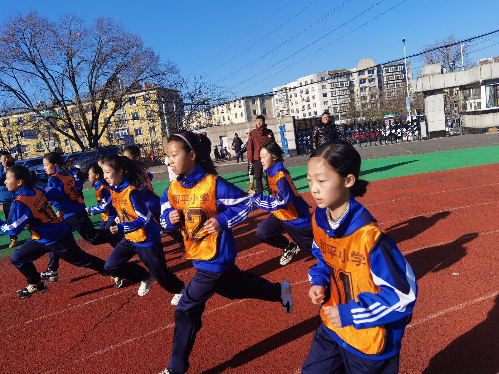 铁东区 2024 年中小学冬季体育三项比赛圆满落幕 (5).jpg