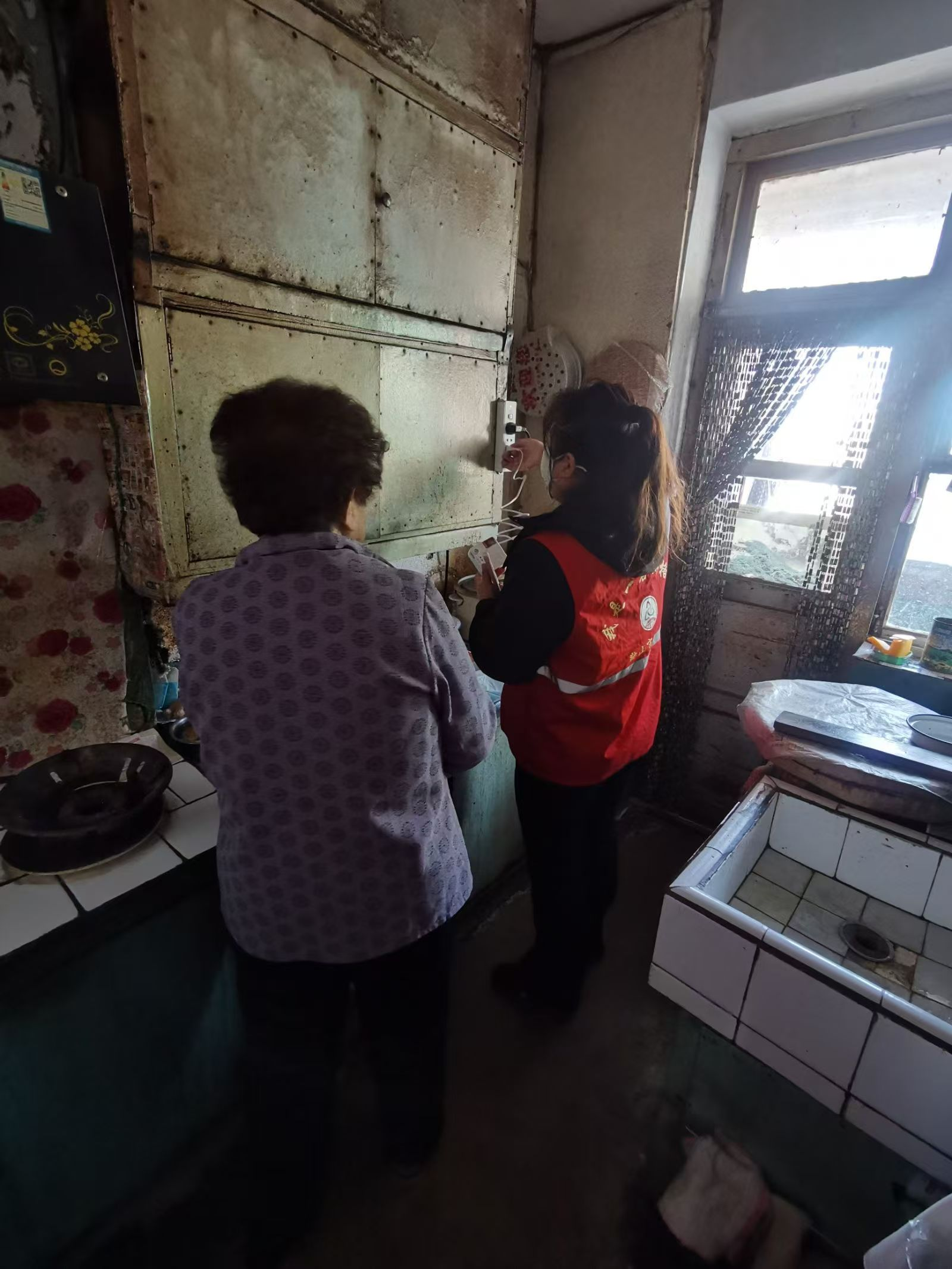 11.13燃气入户安检-红钢1.png 11.13燃气入户安检-红钢1.png