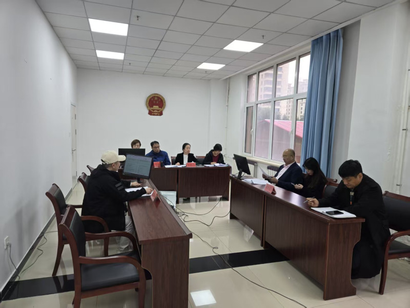 听证会照片3.jpg