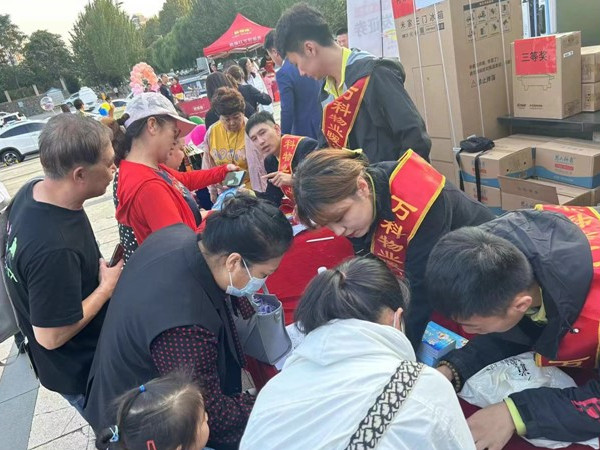 新兴街道“相约朴里节 欢乐迎中秋”晚会活动3.jpg