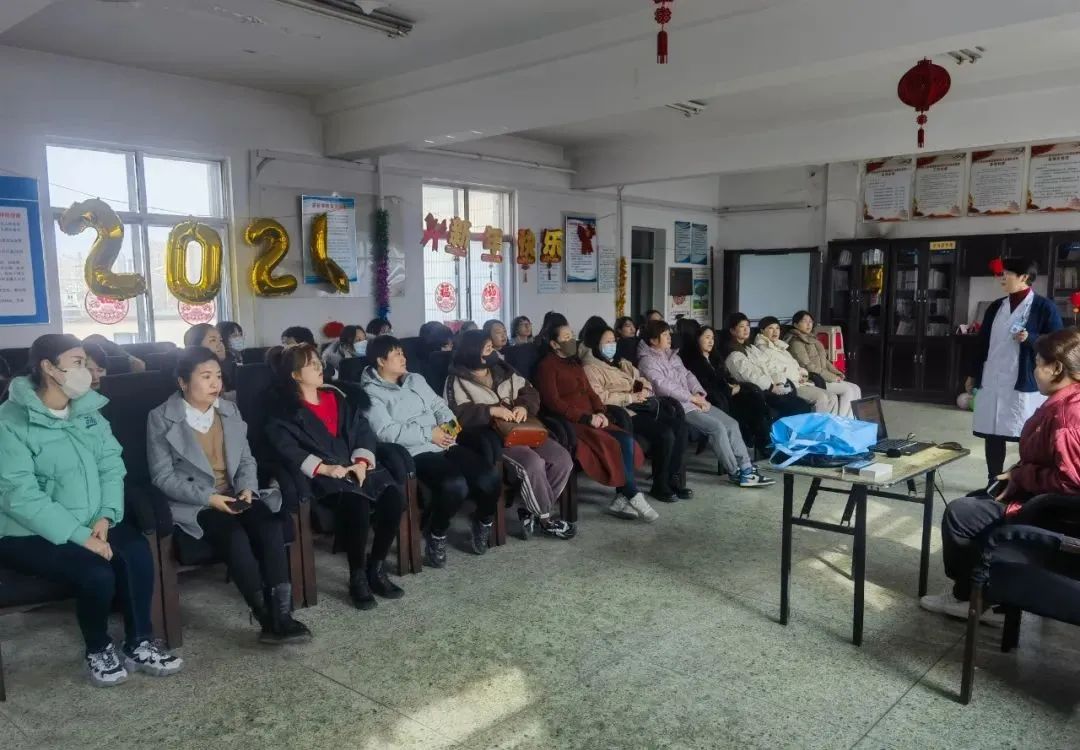 3.8女性健康知识讲座.jpg
