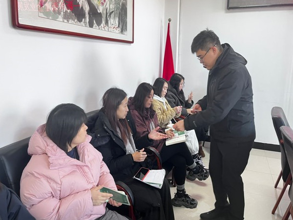 新兴街道  携手聚合力  助企共发展4.jpg