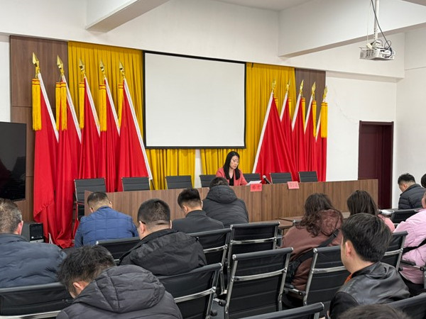 新兴街道 理论之光进基层 踔厉奋发谱新篇2.jpg