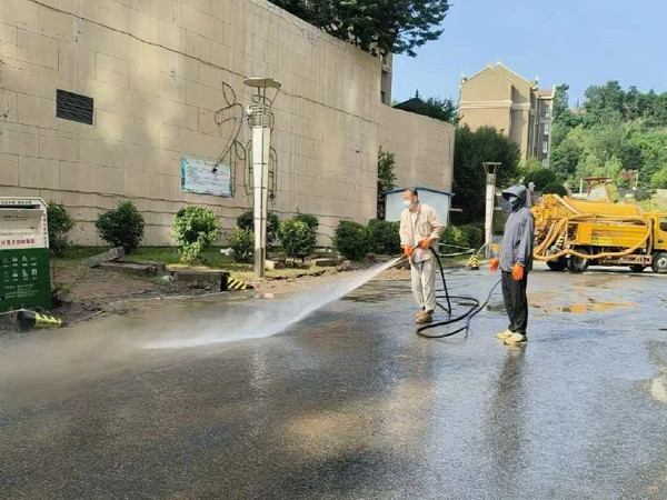 新兴街道 管道断裂忧民生 责担己肩筑安居6.jpg
