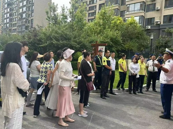 新兴街道 开展消防应急演练 筑牢社区安全屏障3.jpg