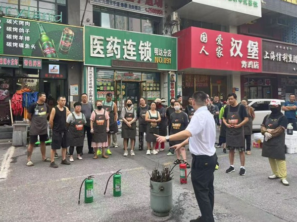 新兴街道 应急演练筑防线 夜市安全护民生3.jpg