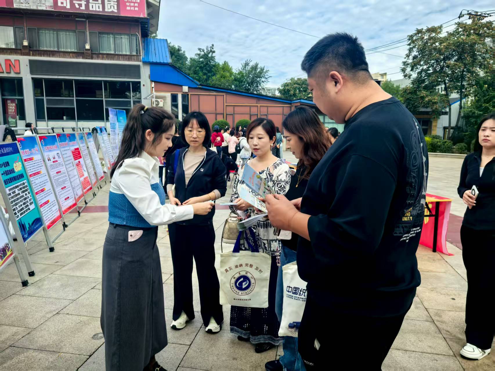 微信图片_20250929090005_923_143.jpg