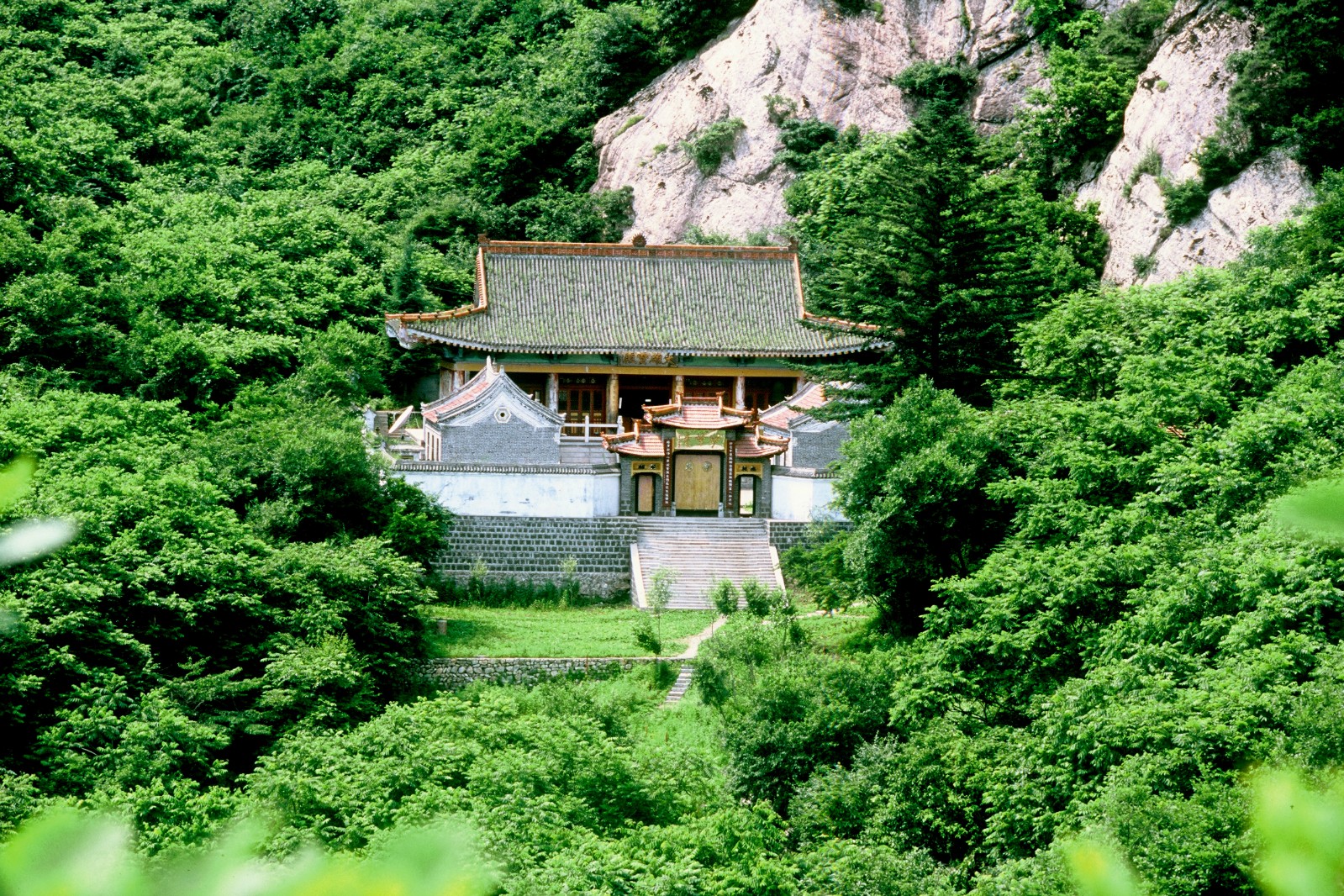 药山的庙.jpg